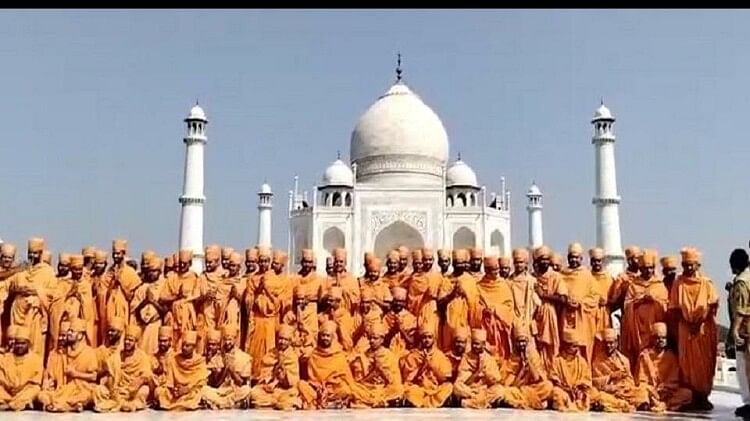 Taj Mahal: ताजमहल में साधुओं के नि:शुल्क प्रवेश को लेकर हंगामा, फिर ऐसे संभली बात