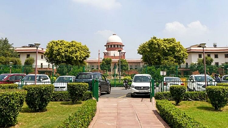 Delhi: Supreme Court worried over pollution, seeks answers from five states including Delhi