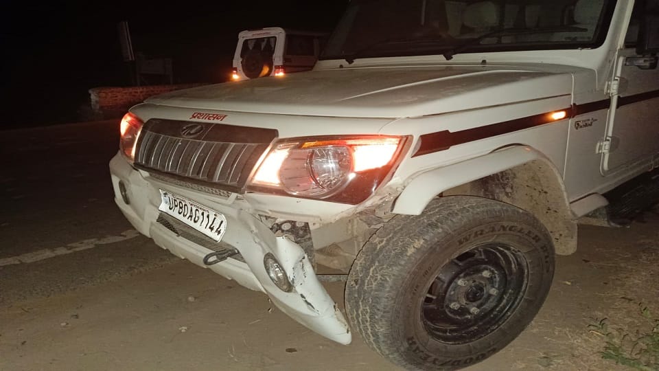 Mining mafia attacked by bulldozer team that went to stop illegal mining bulldozed them Tehsildar injured