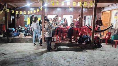 Israeli tourists returned home to protect their country amid fighting with Palestine