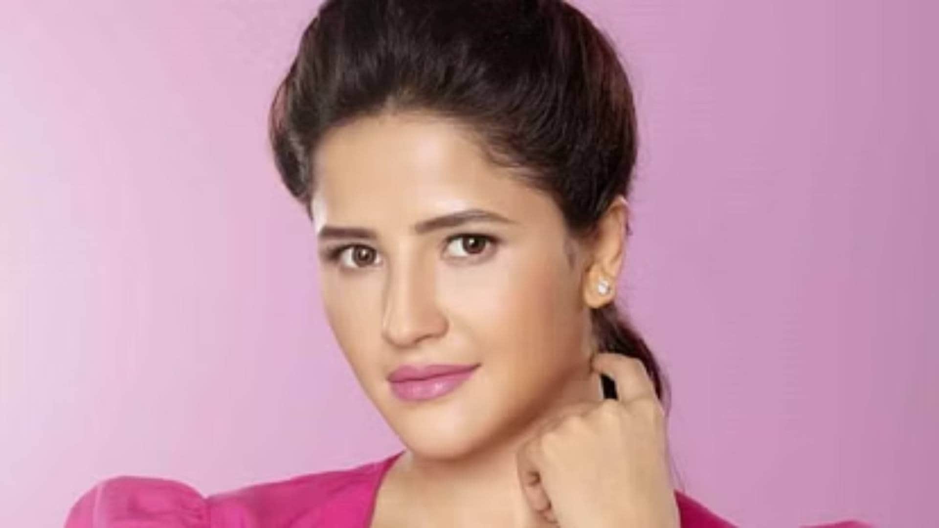 Pyaar hai to hai Actress Paanie Kashyap says outsiders have to work harder to get noticed in Bollywood