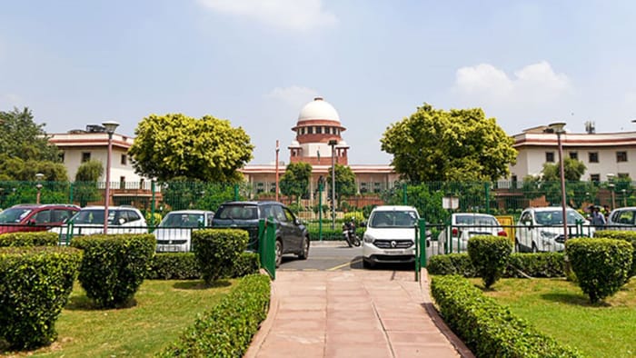 Delhi: Supreme Court worried over pollution, seeks answers from five states including Delhi
