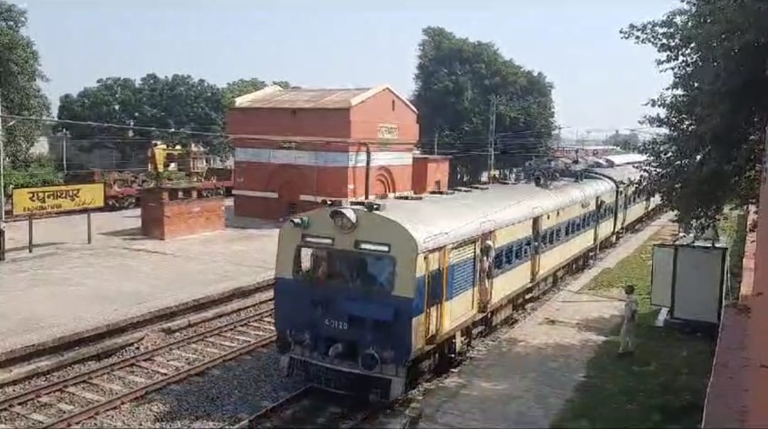 The track on which the East Express accident took place has not been repaired yet; Up line operation started