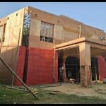 नये संसद भवन की तर्द पर सज रहा एक पंडाल...