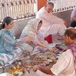 गया धाम में पिंडदान करते परिजन