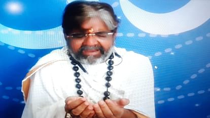 Indore News: पित्रेश्वर भी जुड़ा सर्व पितृ स्थान पर हुए सामूहिक तर्पण में, इंदौर बना केंद्र Indore News Pitreshwar also joined in mass offering at Sarva Pitru place Indore became centre