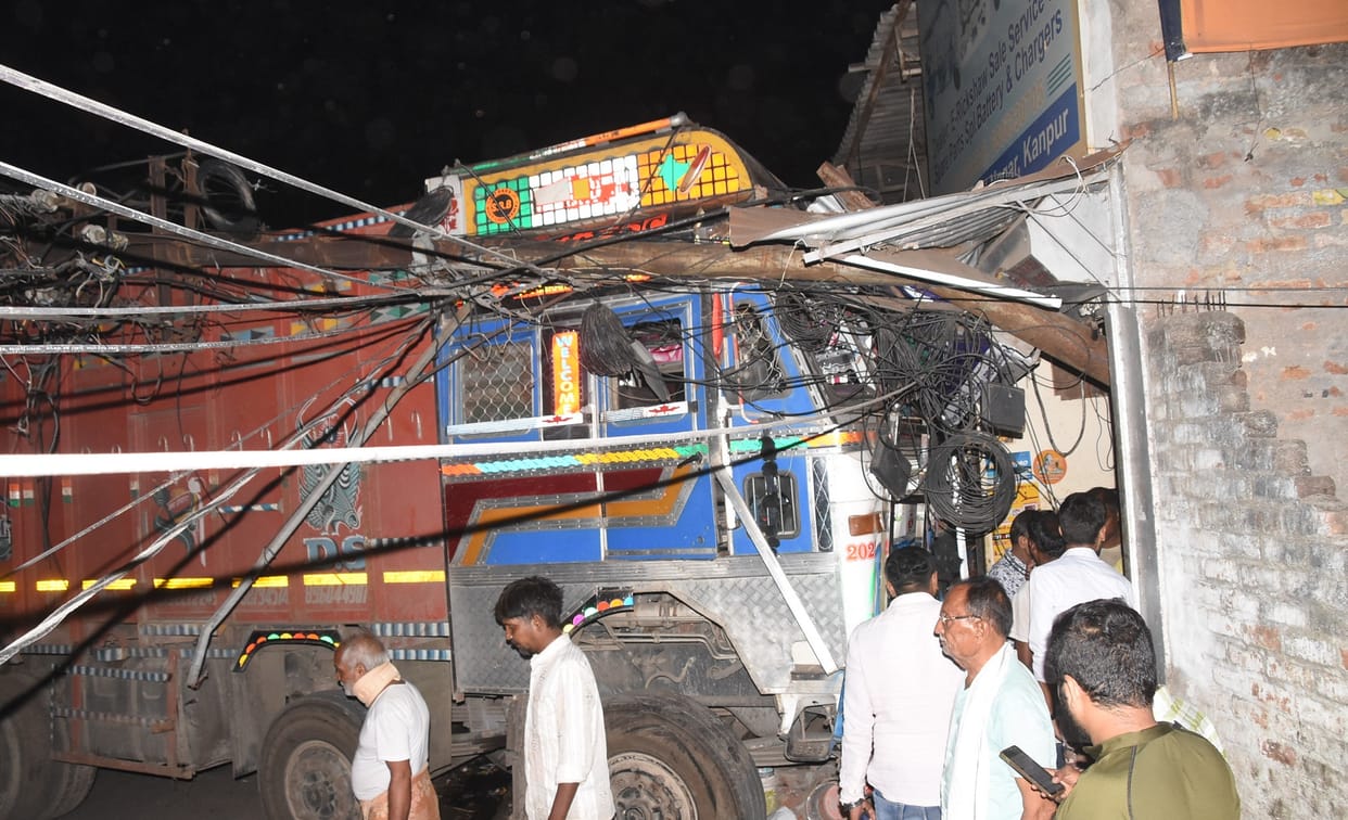 I went out with a bundle, Driver drove truck while drunk, hit eight vehicles including three cars, one injured