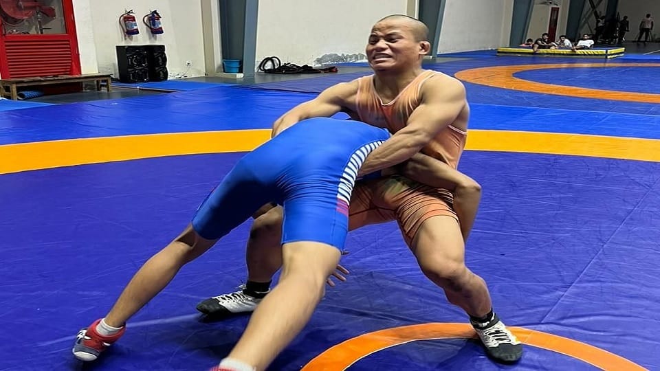 wrestler did not leave wrestling in difficult circumstances, came to Hisar Sai from Imphal
