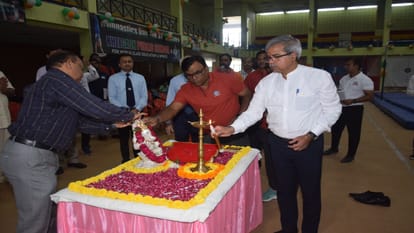 NCR Railway: Inter Railway Gymnastic Championship started, a large number of players are participating