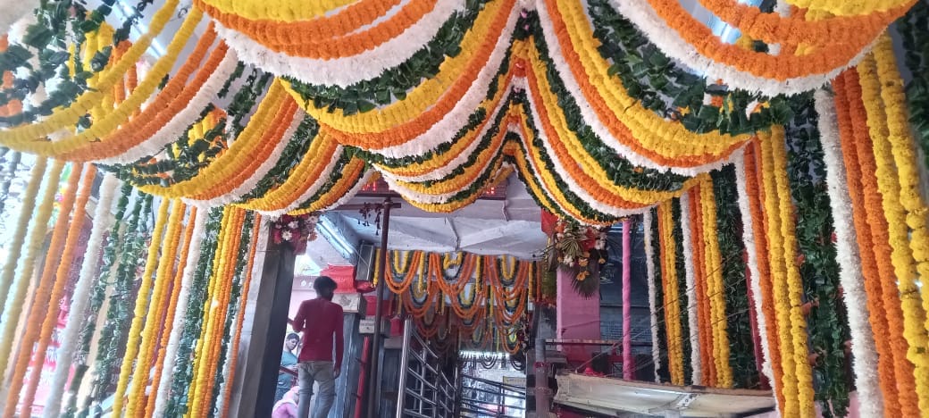 Vindhya Dham is fully decorated, artisans came with flowers from Chennai-Dehradun, Bangalore and Kolkata