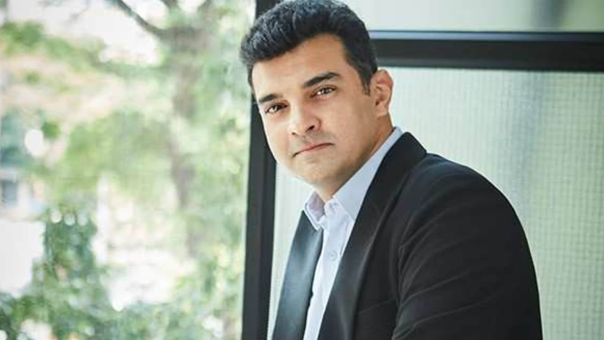 Bollywood Producer Siddharth Roy Kapur reacts to Jawan Pathaan earning Rs 1000 crore Details Inside