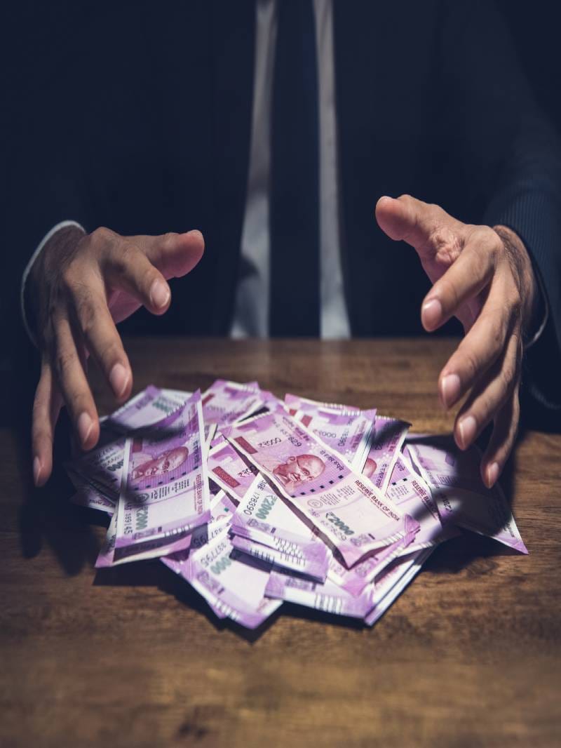 91 thousand rupees were cheated by luring two crores in exchange of coins