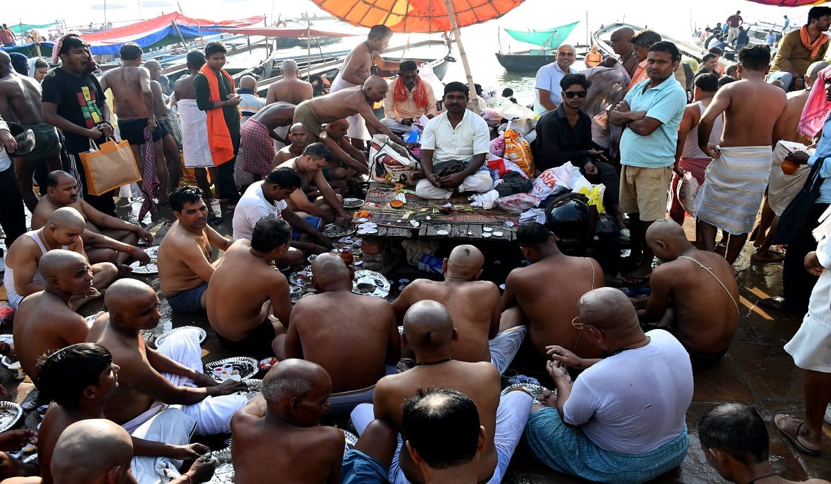 Pitru Paksha 31 lakh people performed Pind Daan in Varanasi in 15 days Sarva Pitru Amavasya