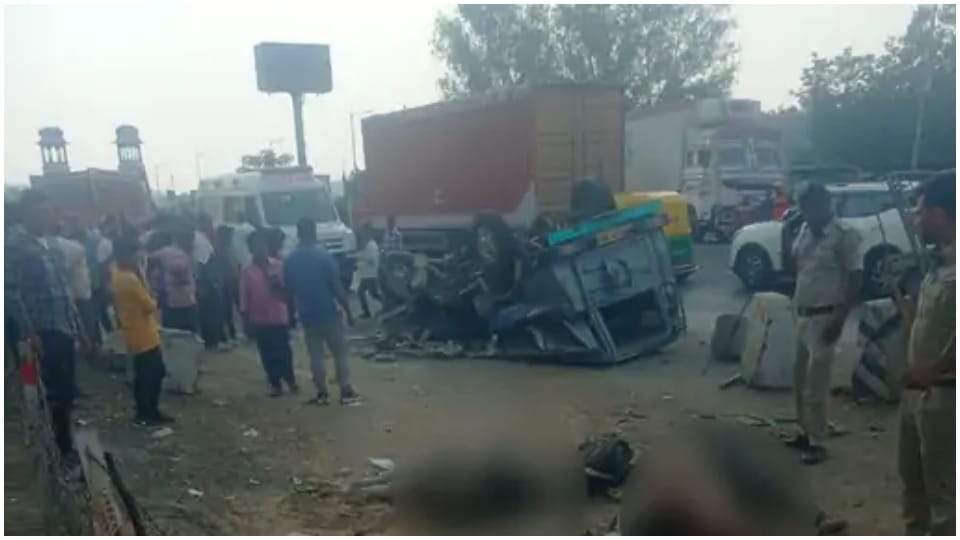 7 killed on Delhi-Mumbai National Highway, truck collides with cruiser after brake failure in Dungarpur