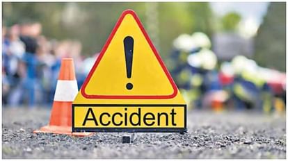 Maharashtra Road Accident: Truck Hits Tempo On Samruddhi Expressway in Sambhajinagar News in Hindi