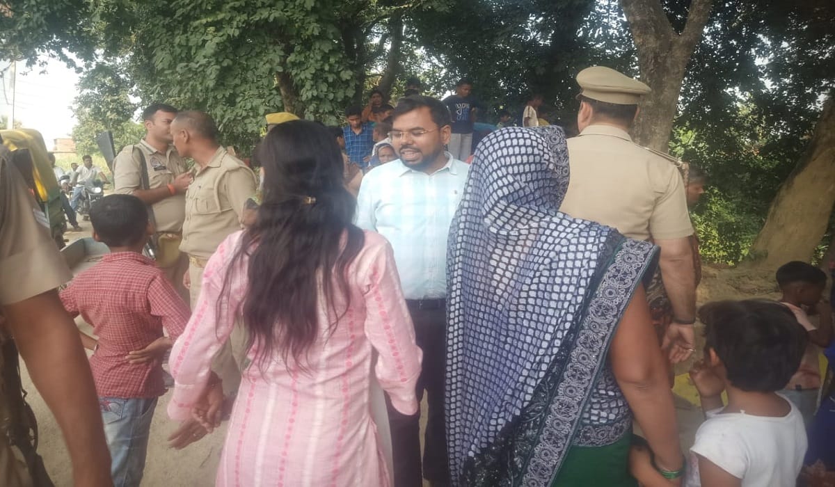two communities face to face in azamgarh for Statue of Maa Durga installed at new place