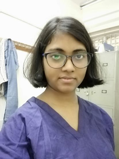 नारी..तू नारायणी: बीएचयू की पहली महिला न्यूरो सर्जन डॉ. नीति के जज्बे को सलाम, घर वालों ने रखी थी ये शर्त Dr. Neeti is the first female neuro surgeon of BHU Saw the pain of the patients and decided