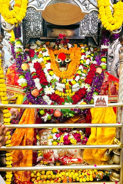 First day of Navratri: Darshan worship started after Mangala Aarti, cheers continued