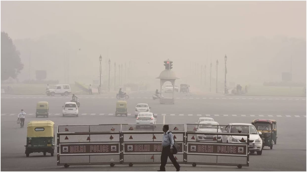 delhi pollution news: Delhi's Air Quality Drops To Poor, situation will worsen in two days