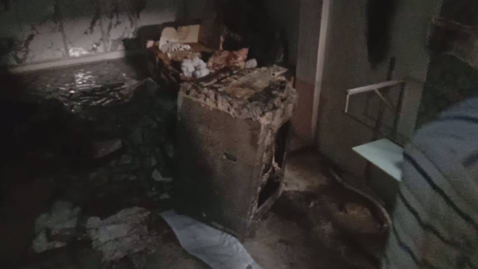 Fire broke out from gas cylinder in wedding house in Firozabad Brother sister got burnt while extinguishing it