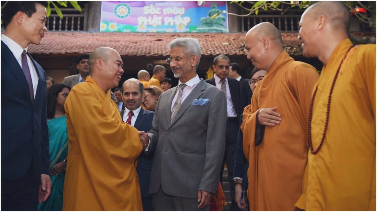 Rabindranath Tagore statue unveiled in Vietnam; Jaishankar Said this on the heritage of Buddhism