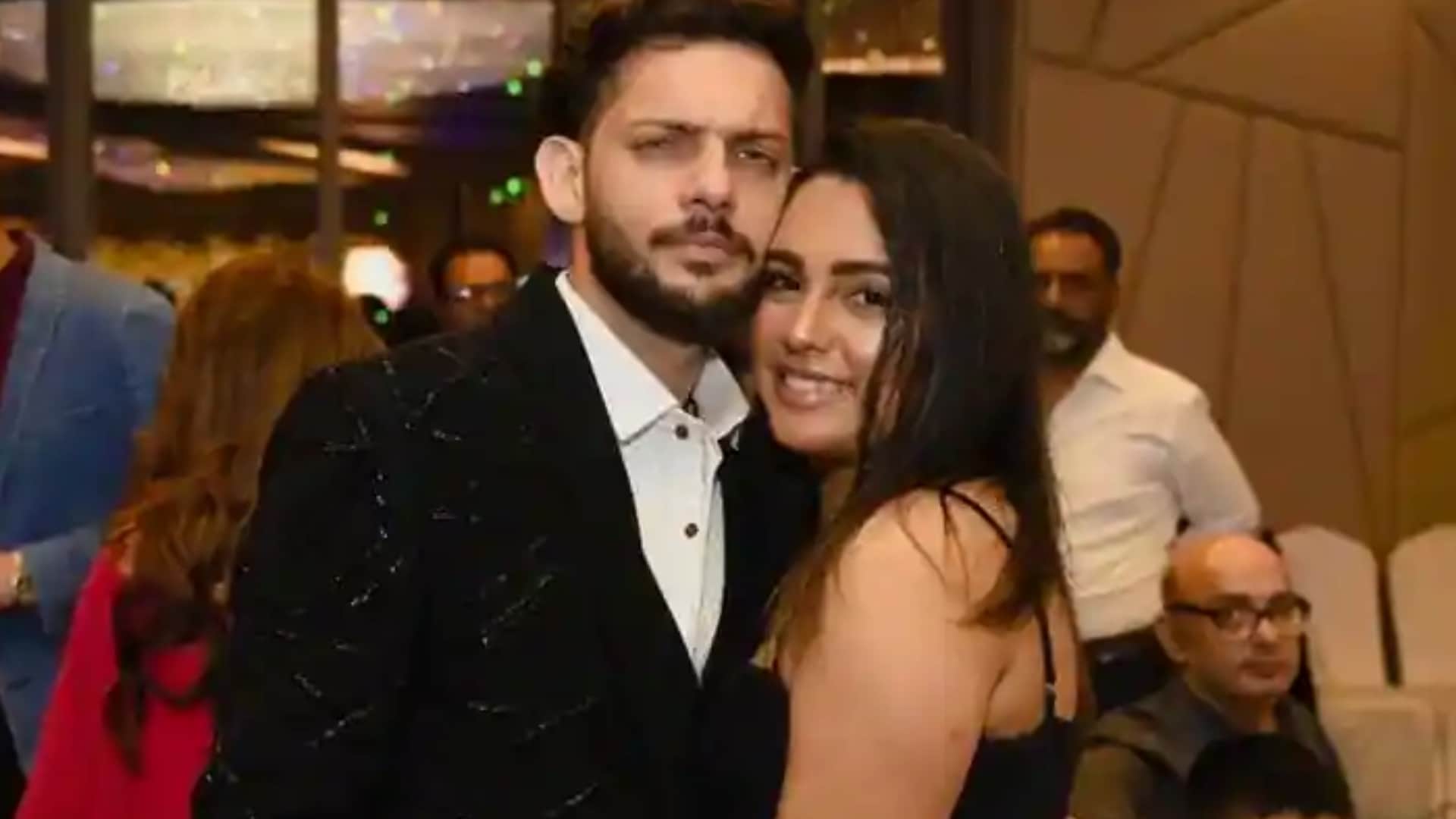 Tv Celebs Live In relationship Gurmeet choudhary Debina bonnerjee Krushna Abhishek Kashmira Shah Sanaya Irani