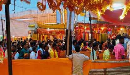 Devotee who came to pay obeisance at Vindhya Dham died who fell down due to dizziness