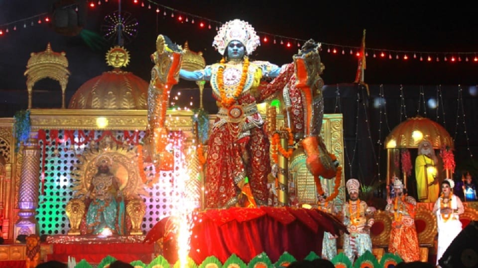 Moradabad Ramlila: Ravana Kumbhkaran atrocities increased, flowers showered from sky after Ram birth