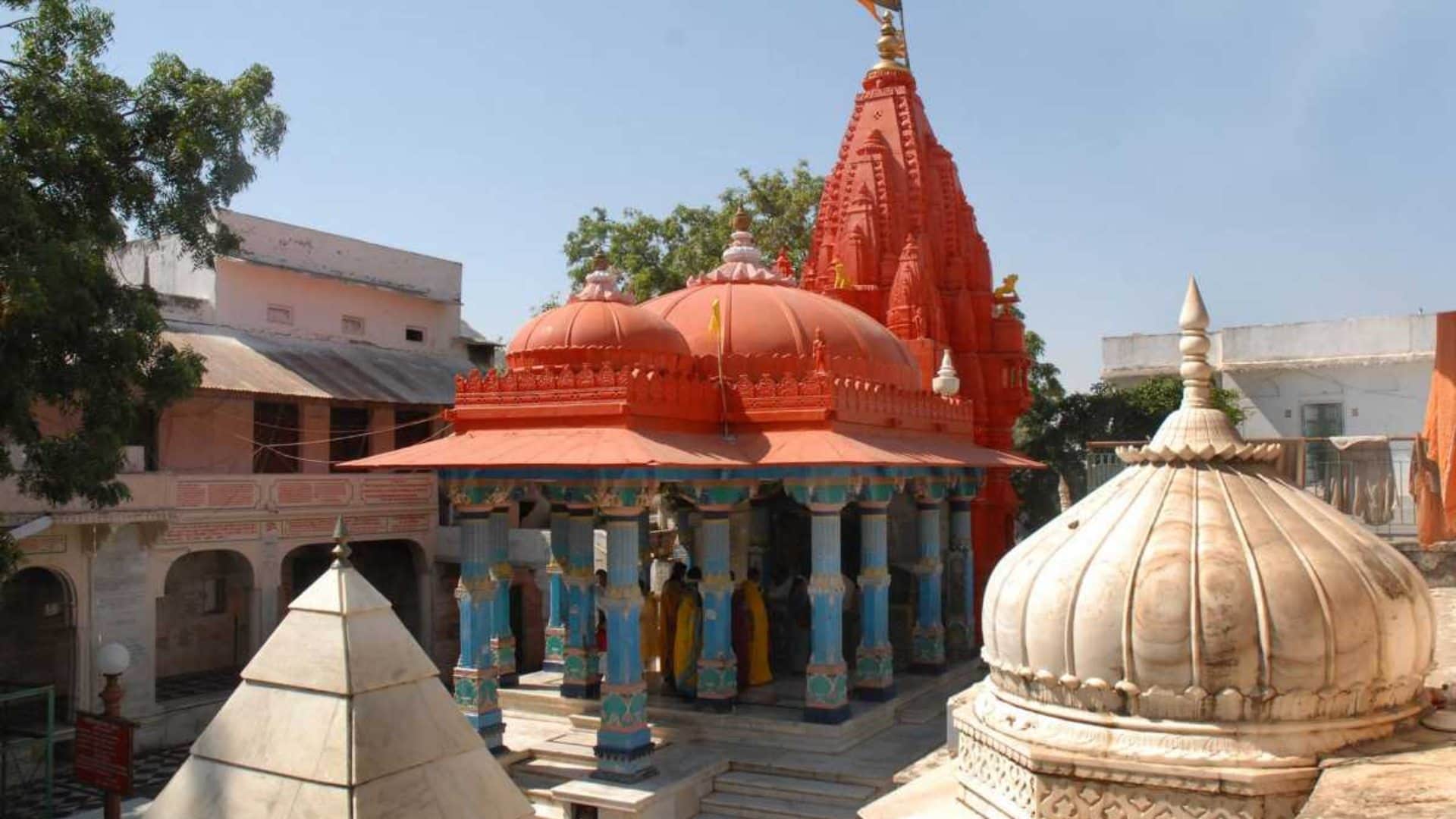 Mysterious Temples In India In Hindi know the unknown secrets