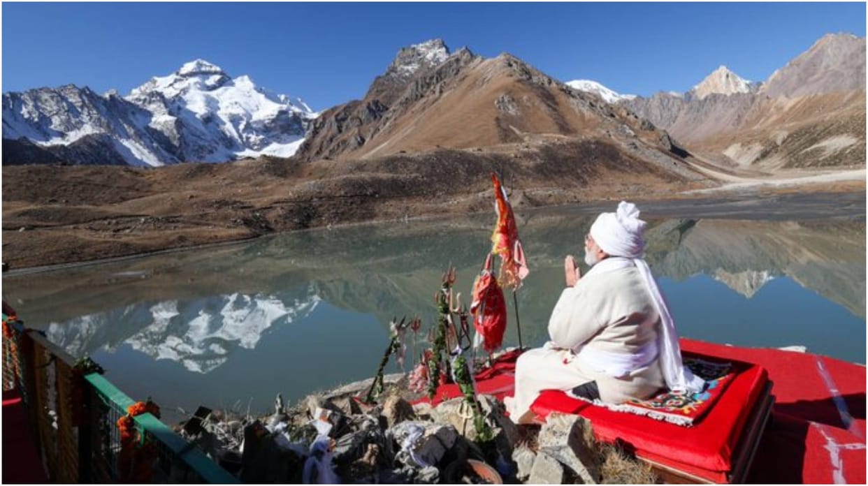 amitabh bacchan share a pic of pm modi's visited adi kailash in pithoragarh parvati kund update news