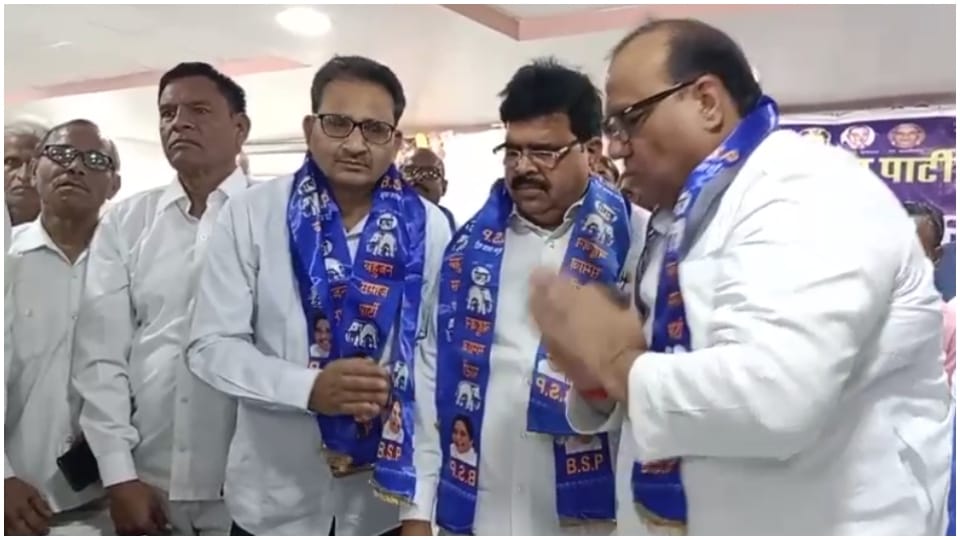 Rajasthan Election 2023 Shock to Congress in Bharatpur EX district president Girish Chaudhary joins BSP