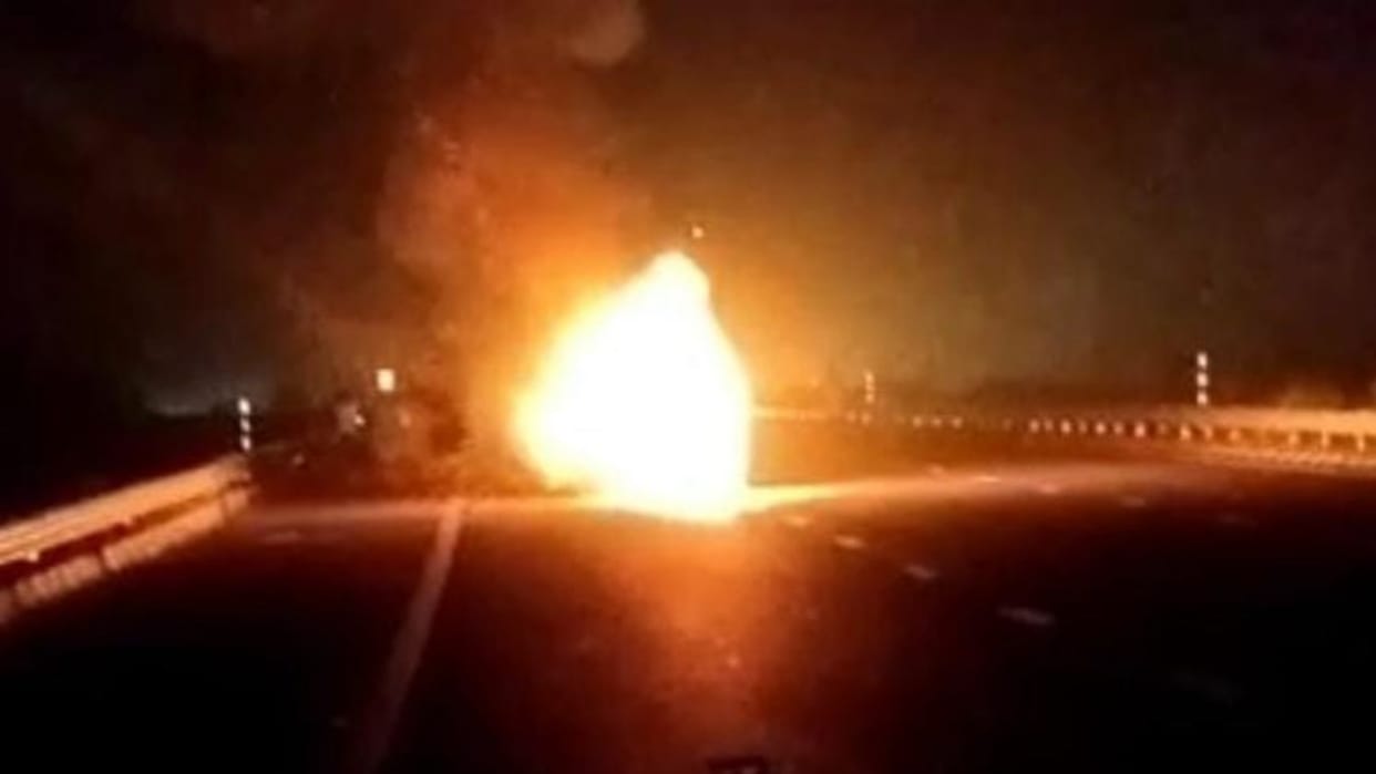 A car hits to an animal on expressway and catches fire in Semari Bazar in Sultanpur.