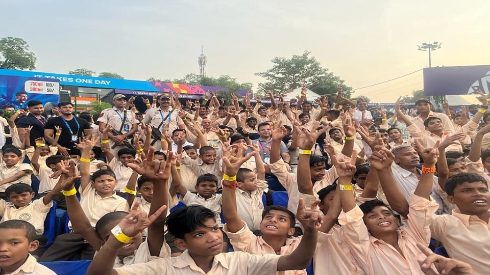 Delhi Police shows live cricket match to 200 orphan children in Arun Jaitley Stadium