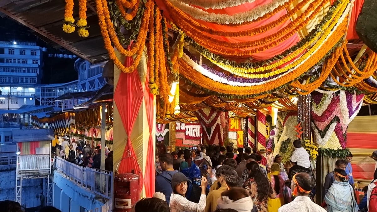 Mata Vaishno Devi Bhawan gears up to welcome pilgrims on first day of Navratri Katra