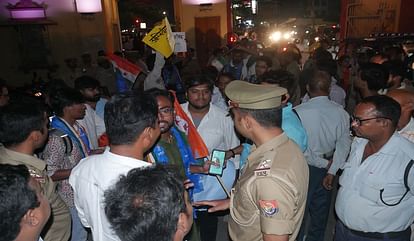 Protest against not giving salute to Agniveer, NSUI took out march in BHU, clash with police