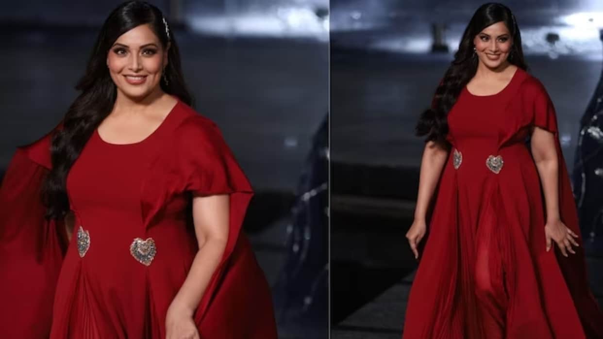 Bipasha Basu became victim of body shaming for lakme fashion ramp walk she did a reaction