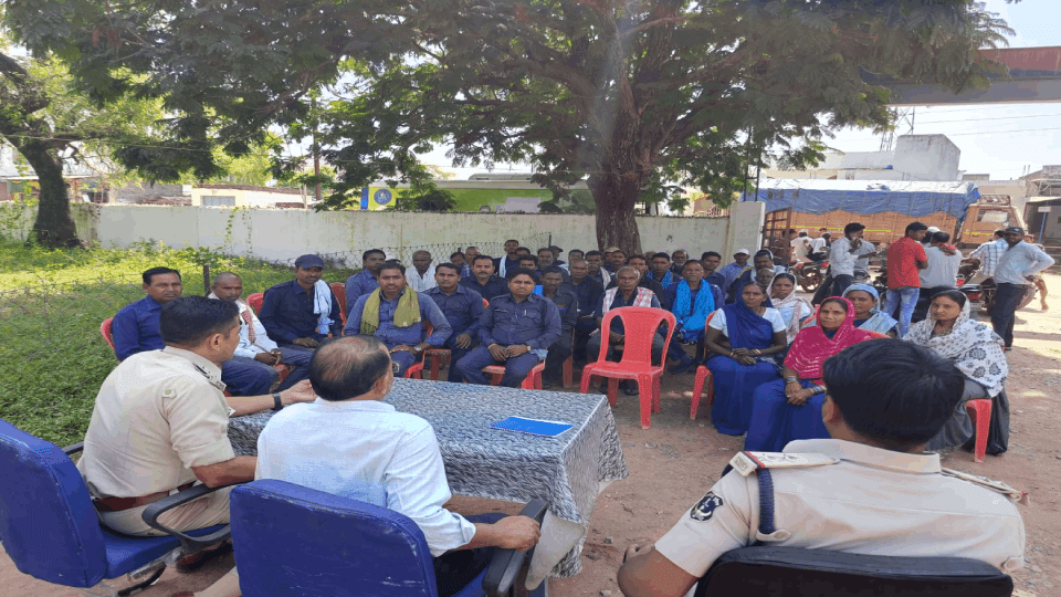Chhattisgarh Election 2023 Two day election training program organized before elections in Mungeli