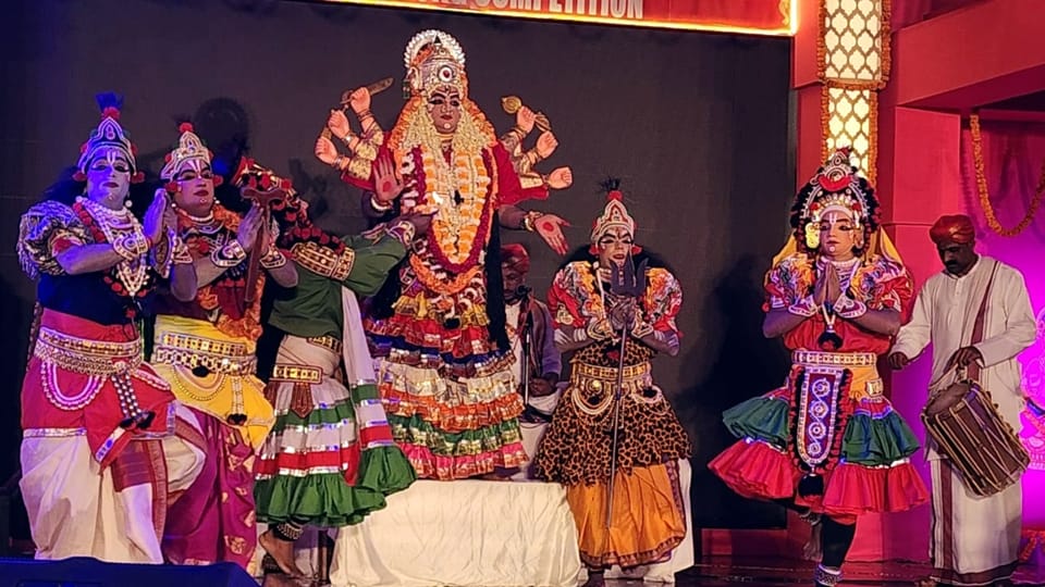 katra: 28th Navratri festival celebrated in religious city Katra, Shatchandi Mahayagya to start