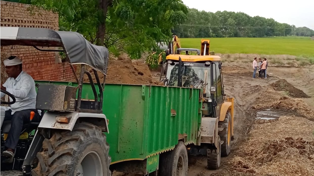 Fatehabad: Digging work started amid heavy protests, farmers and women taken into custody