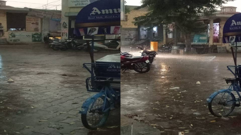 heavy rain in Vrindavan at Mathura Apart from this dark clouds surrounded many areas including Raya and Surir