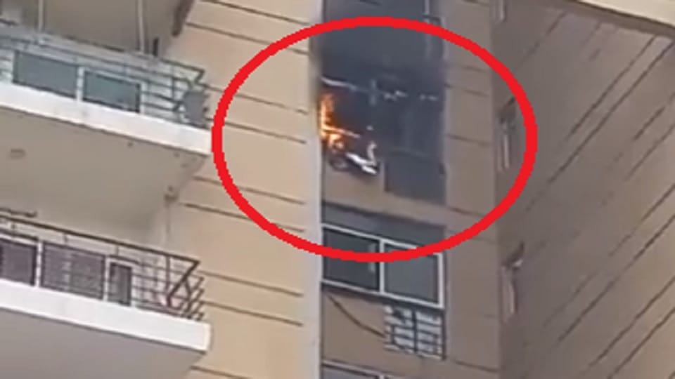 Fire broke out due to short circuit on 12th floor of Noida Sector 77 Express Zeeneth Society
