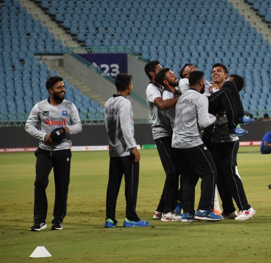 world cup aus vs sl: Cummins said we desperately need to win, Mendis said - there will be a toss
