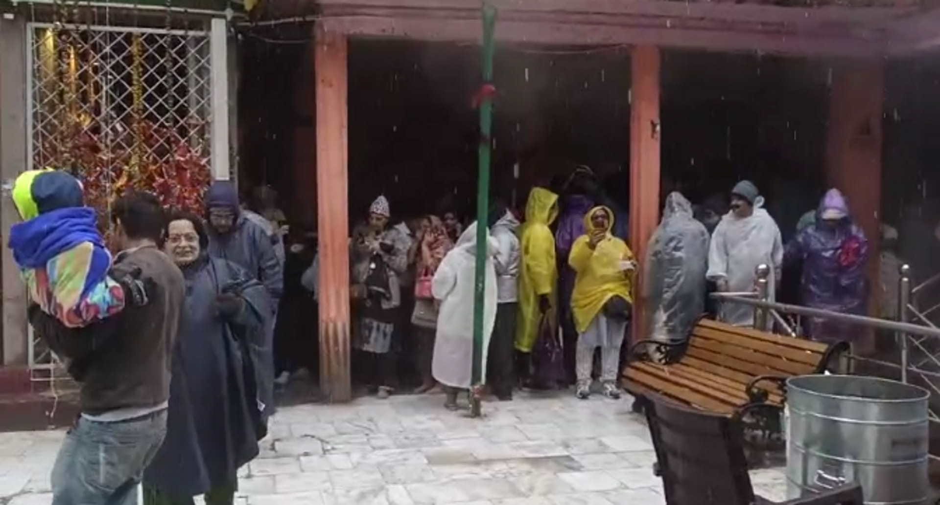 Chardham Yatra update rain and snowfall in Kedarnath Badrinath Gangotri hailstorm Uttarakhand weather Update