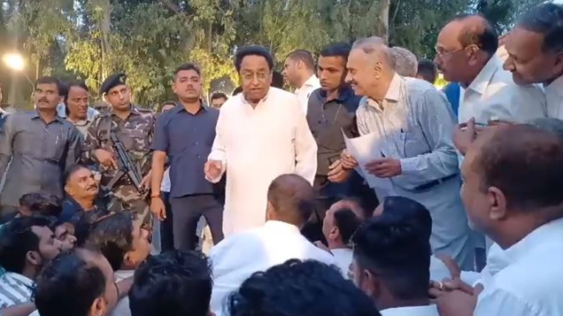 बीजेपी छोड़ कांग्रेस में आए वीरेंद्र रघुवंशी को नहीं मिला टिकट