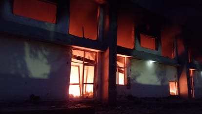 Roorkee News Massive fire broke out in factory panic in Employees