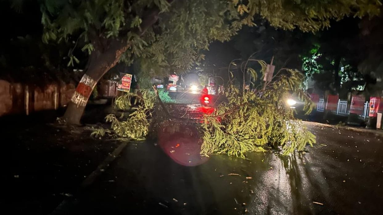 Heavy rain after dust storm, pleasant weather