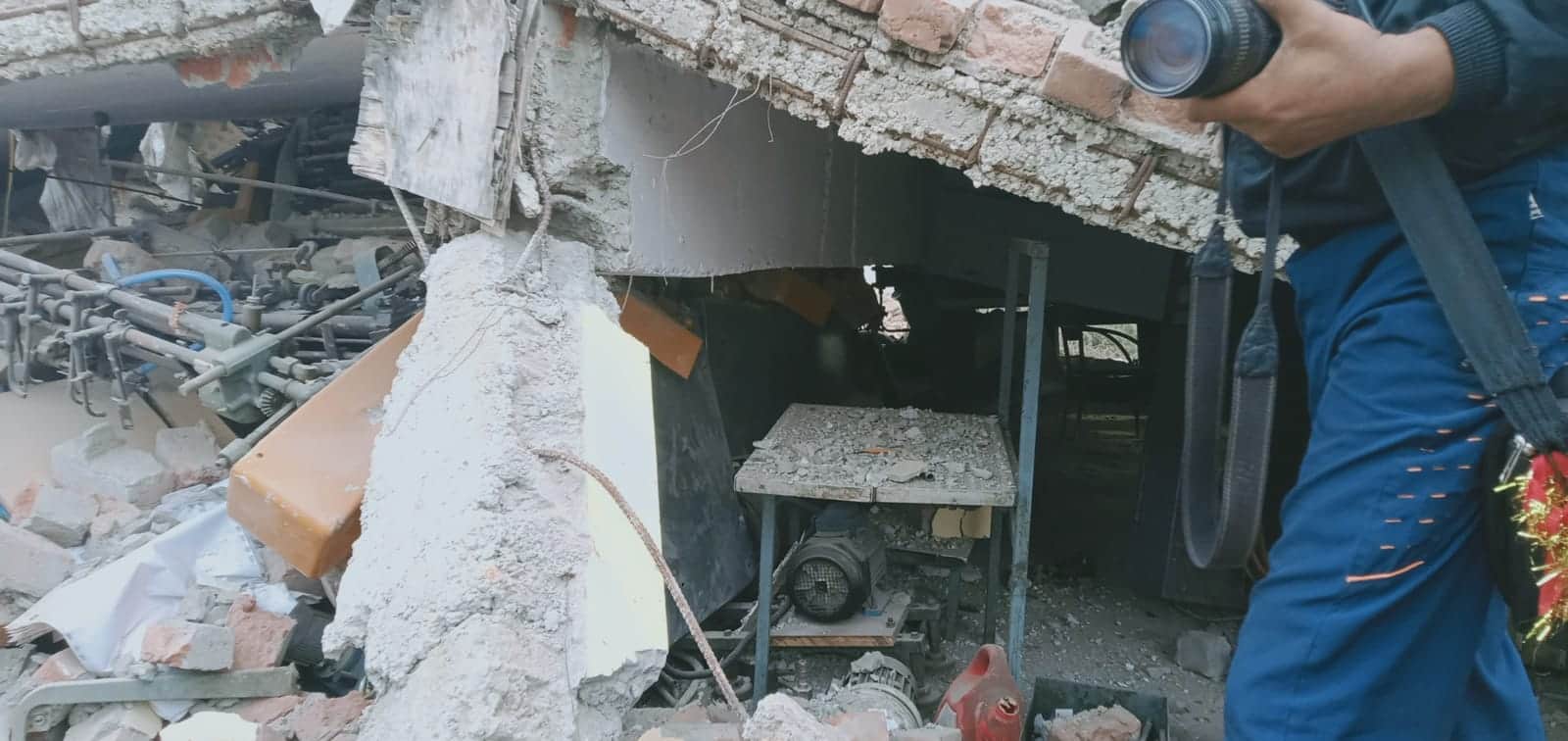 Explosion in firecracker factory: Firecrackers were made under cover of soap in Meerut, permission not taken