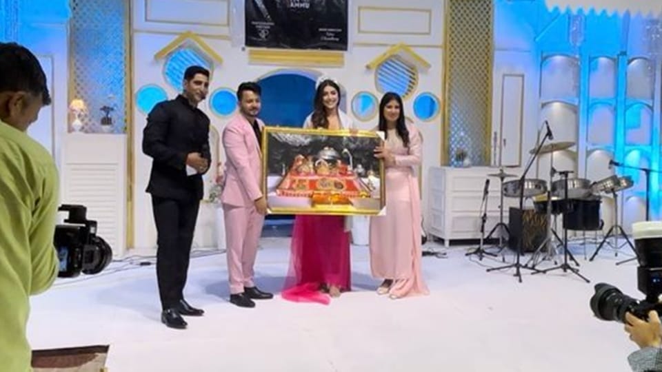 Jammu faishon show: Designers and makeup artists created splash in the fashion fusion runway