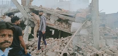 Explosion in Fireworks Factory running in a house Meerut, four died many injured