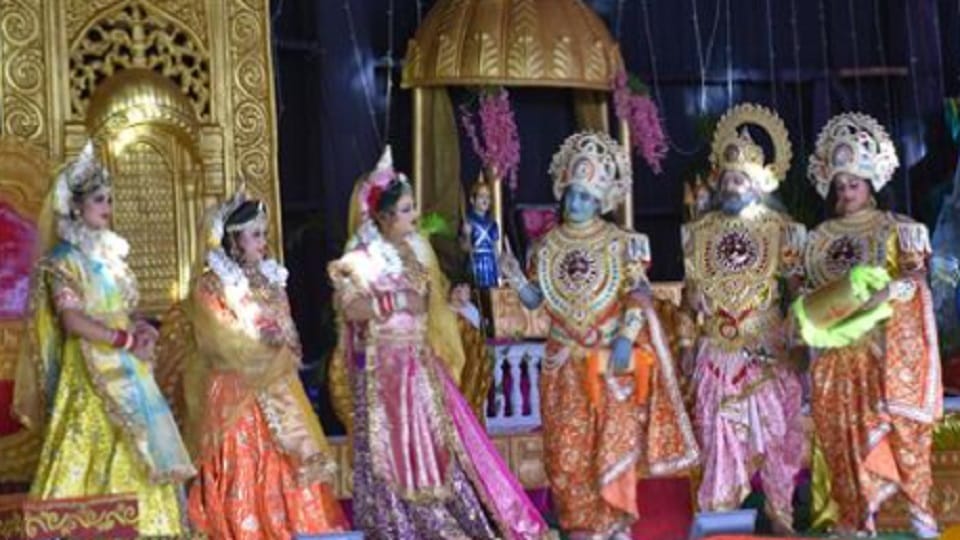 Moradabad Ramlila: Devotees were emotional after seeing Sita Swayamvar, slogans Jai Shri Ram were raised brea